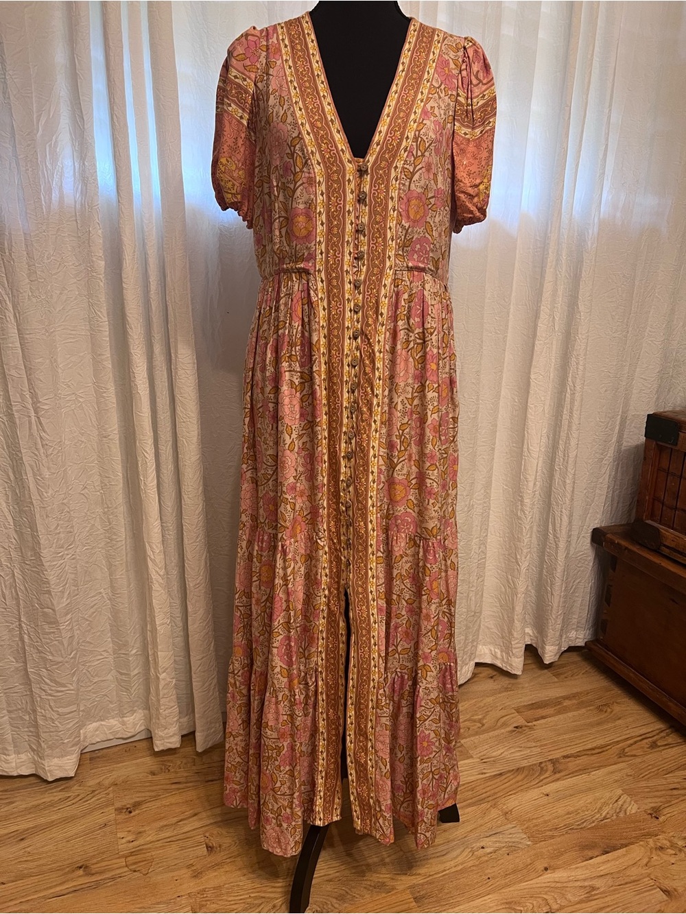 Boho Pink Floral Maxi Dress with V-Neck